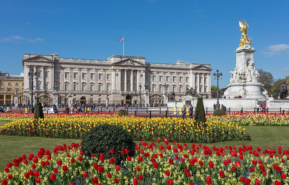 Photograph of Buckingham Palace, London SW1A 1AA, United Kingdom - location connected to the Jeffrey Epstein case